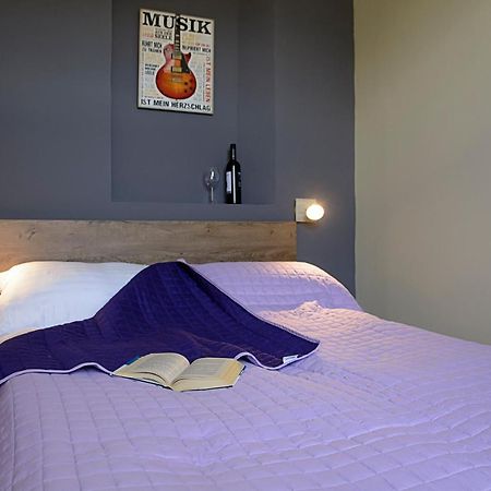 W-Tree Loft Style Apartment Boedapest Buitenkant foto